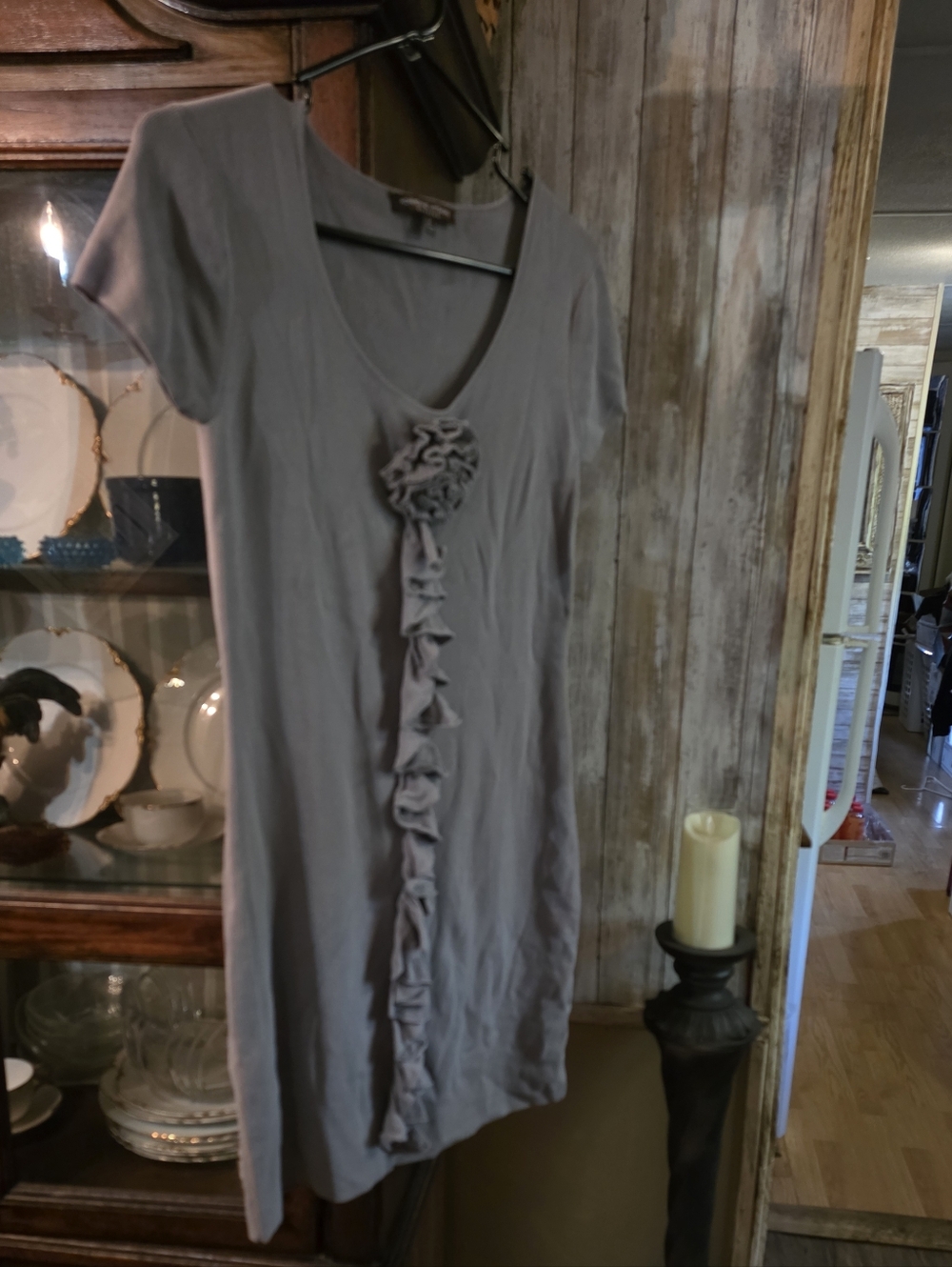 ADRIENNE VITTADINI Gray Short-Sleeve Ruffle Front Dress (M)